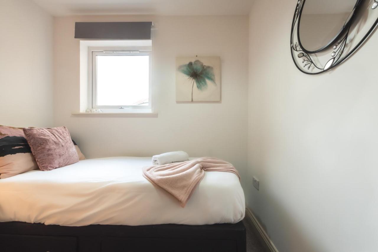 Best Price! Large Spacious 2 Bed Apartment - King Size Or Single Beds, Sofabeds, Smart Tvs, Free Parking Southampton Ngoại thất bức ảnh