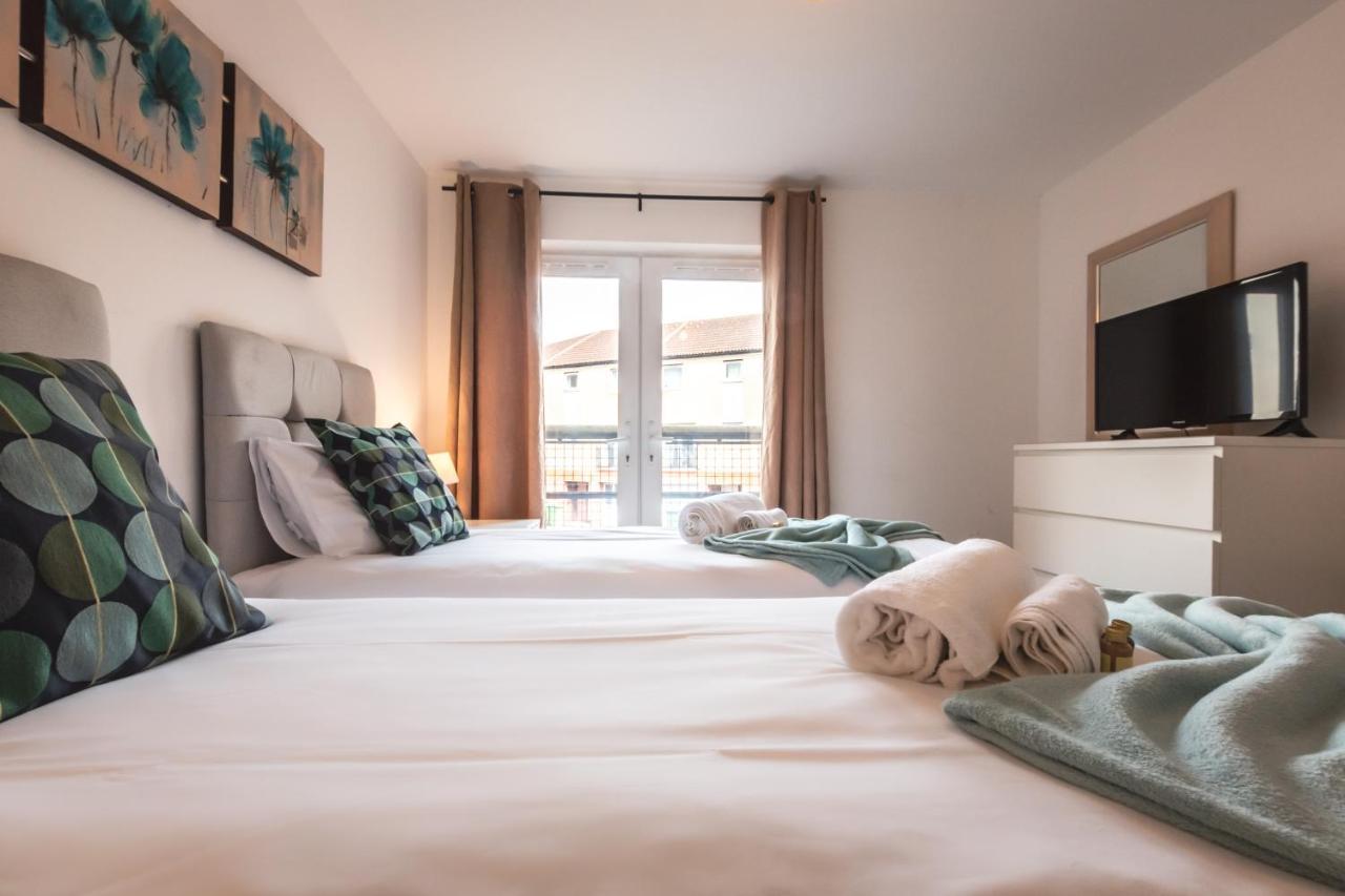Best Price! Large Spacious 2 Bed Apartment - King Size Or Single Beds, Sofabeds, Smart Tvs, Free Parking Southampton Ngoại thất bức ảnh